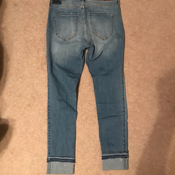 Hollister women’s high rise super skinny jeans - Picture 3 of 4